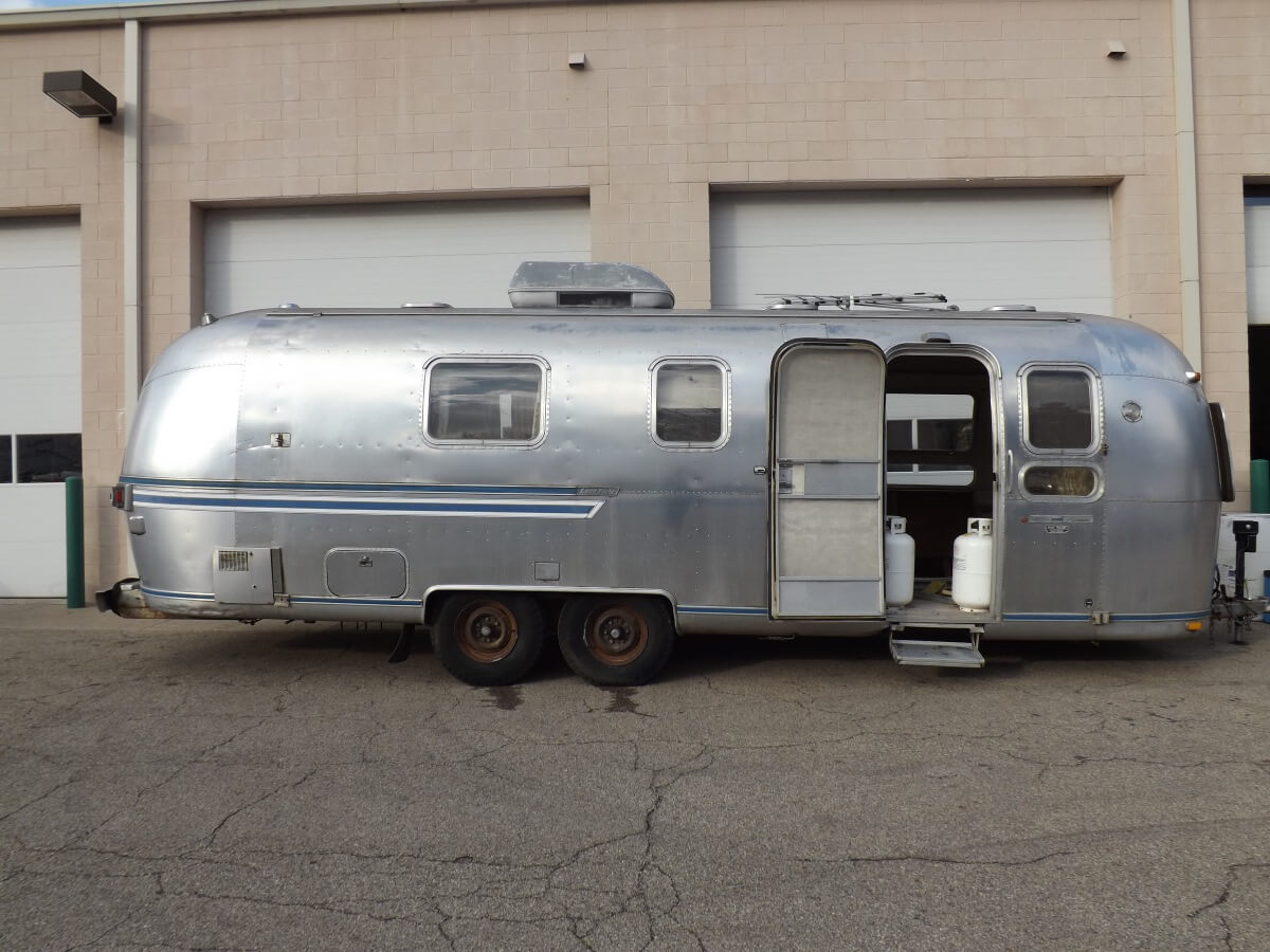 1978 airstream land yacht for sale